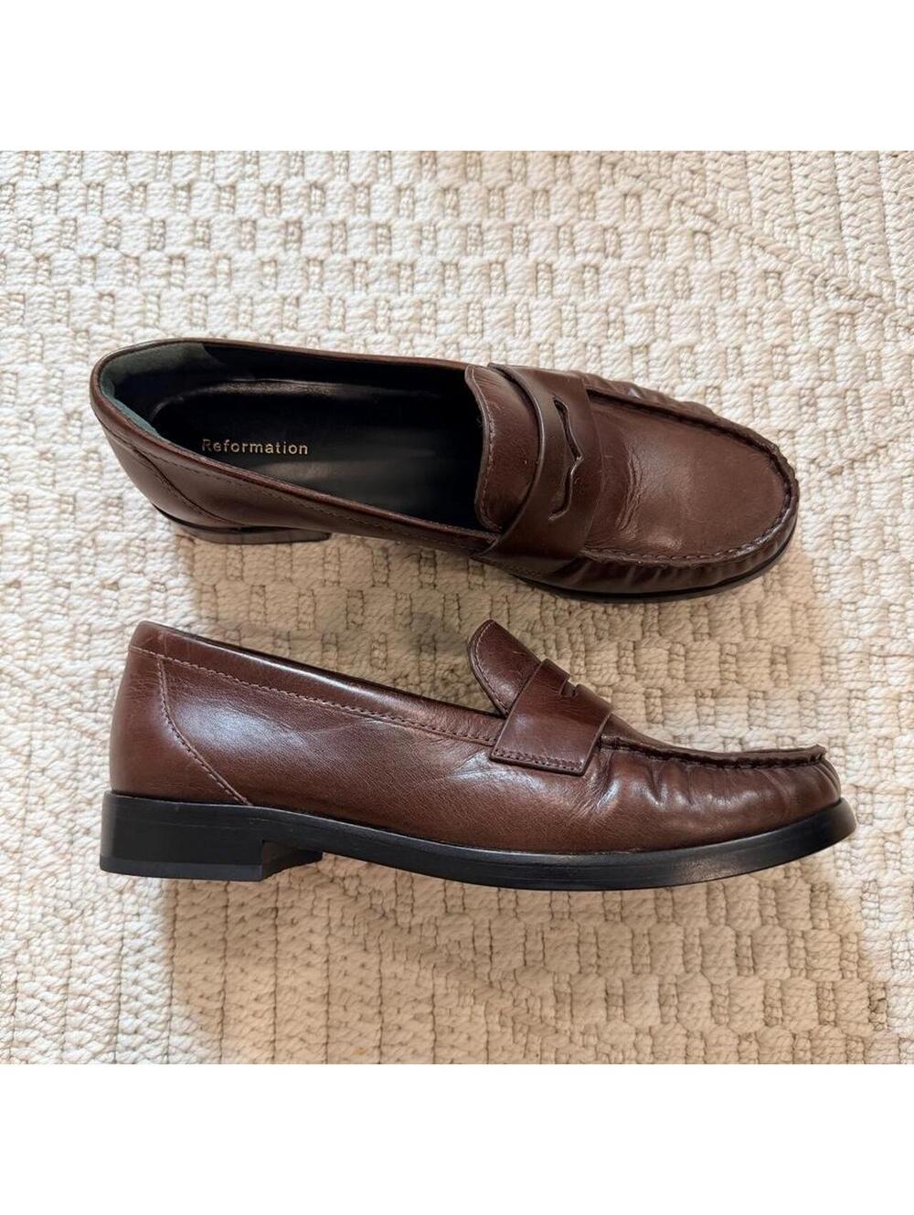 Reformation Ani Ruched Loafers in Black Leather - Picture 2 of 9
